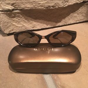small gucci sunglasses